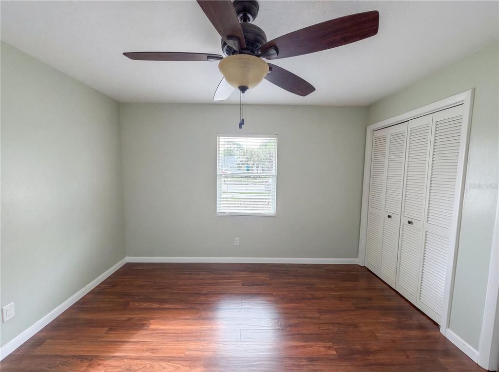 Image 12 of property listing at 1415 SANDALWOOD DRIVE, Plant City, FL 33563