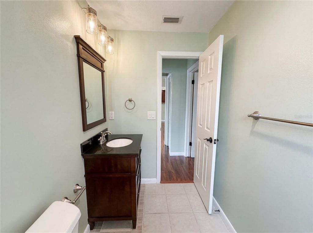 Image 21 of property listing at 1415 SANDALWOOD DRIVE, Plant City, FL 33563