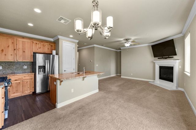 573 Honeysuckle Dr, Ione, CA 95640