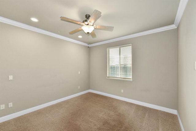 573 Honeysuckle Dr, Ione, CA 95640