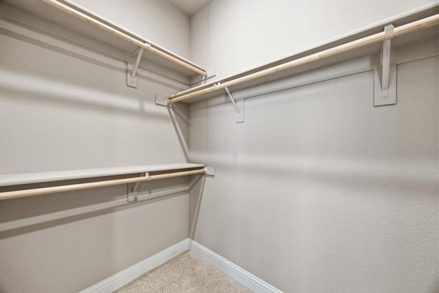 573 Honeysuckle Dr, Ione, CA 95640