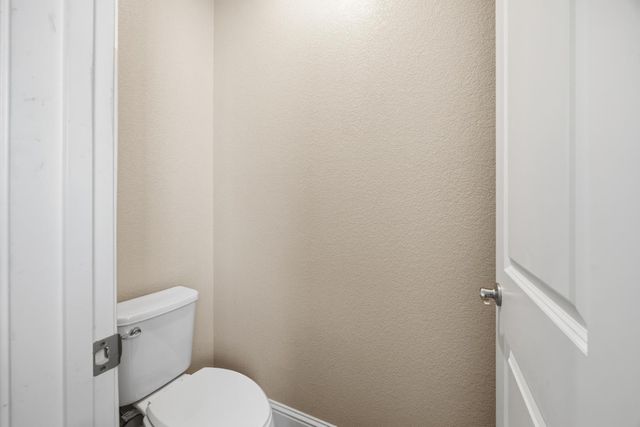 573 Honeysuckle Dr, Ione, CA 95640