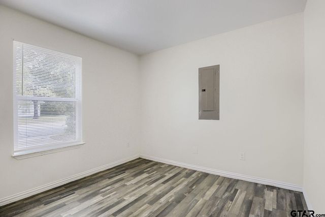 1215 S Lenox St, Tyler, TX 75701