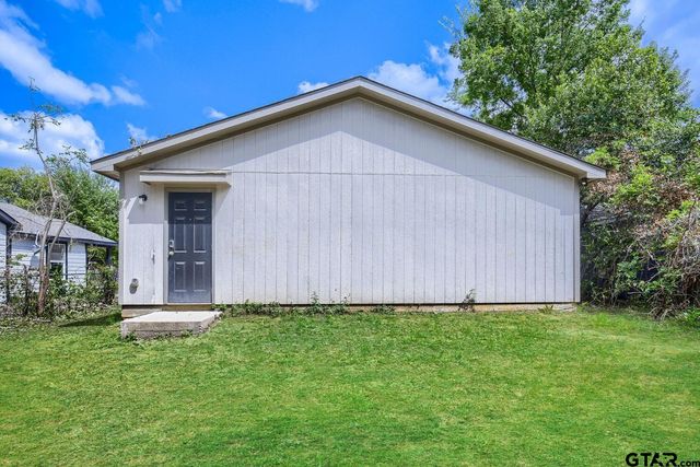 1215 S Lenox St, Tyler, TX 75701