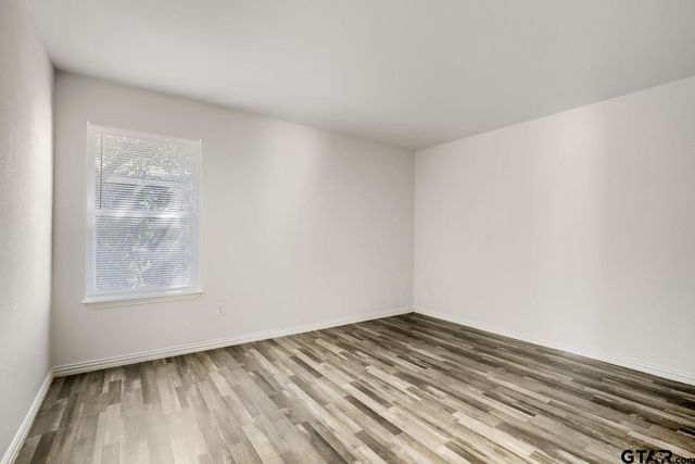 1215 S Lenox St, Tyler, TX 75701