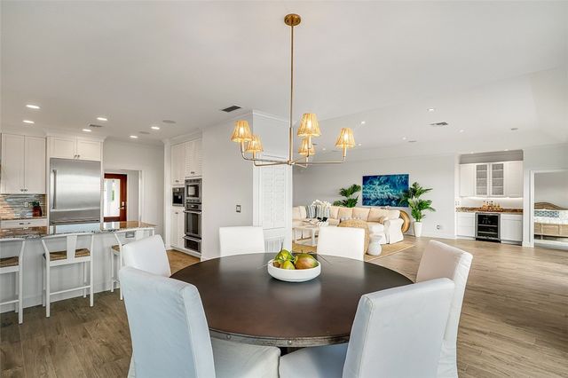 1300 Olde Doubloon Drive, Vero Beach, FL 32963