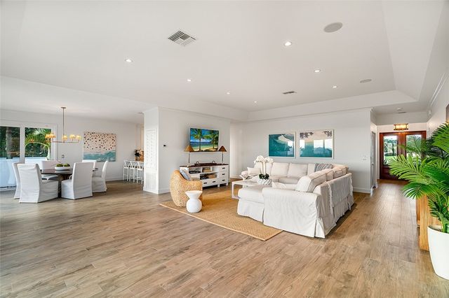 1300 Olde Doubloon Drive, Vero Beach, FL 32963