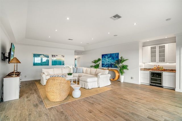 1300 Olde Doubloon Drive, Vero Beach, FL 32963