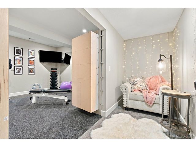 26574 E Arapahoe Pl, Aurora, CO 80016