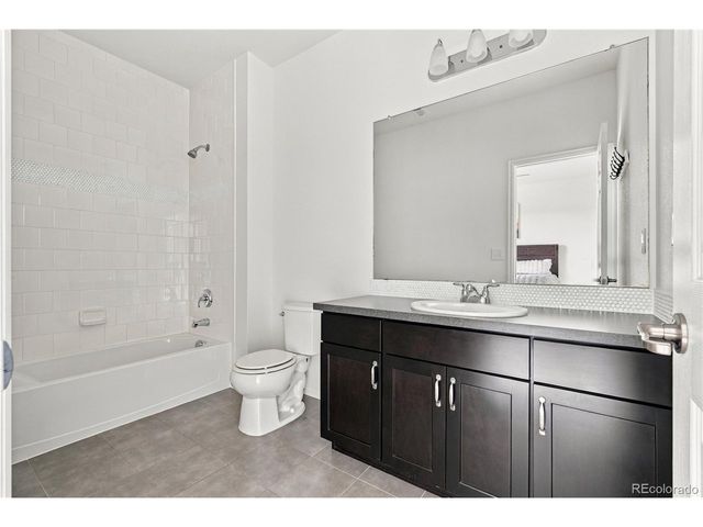 26574 E Arapahoe Pl, Aurora, CO 80016
