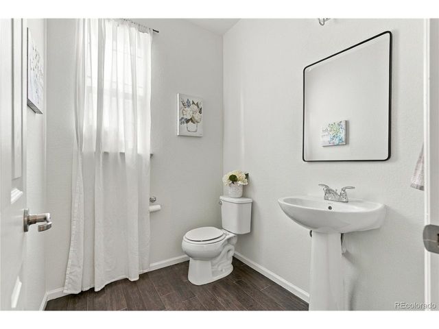 26574 E Arapahoe Pl, Aurora, CO 80016