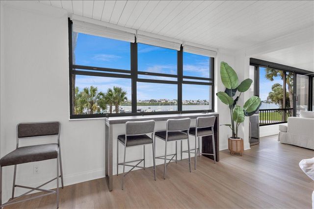 1648 Jupiter Cove Drive 210, Jupiter, FL 33469