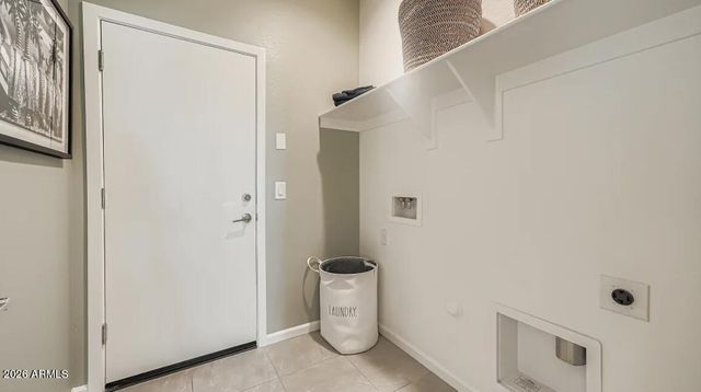 18678 W SILVERWOOD Drive, Goodyear, AZ 85338