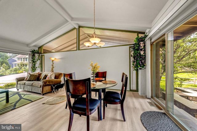 7802 WINCANTON CT, Falls Church, VA 22043