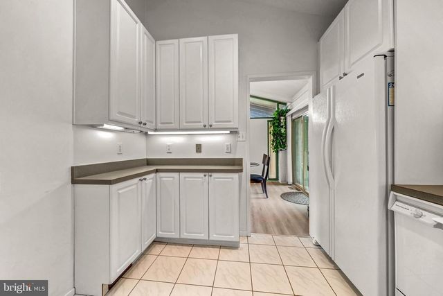 7802 WINCANTON CT, Falls Church, VA 22043