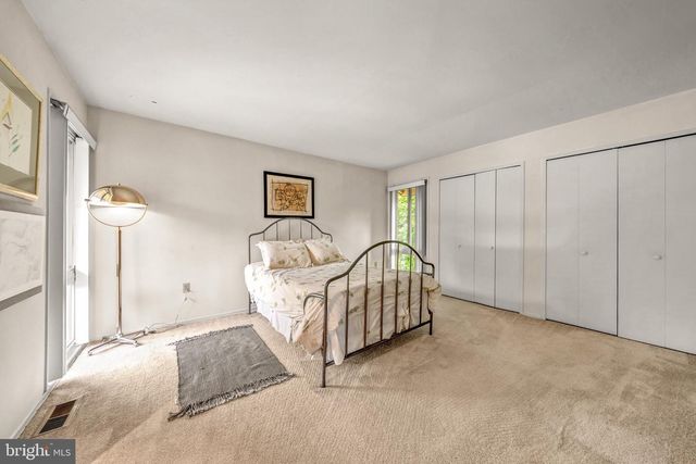 7802 WINCANTON CT, Falls Church, VA 22043