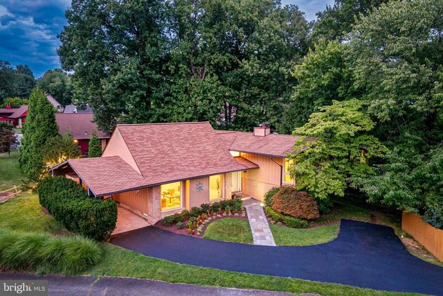 7802 WINCANTON CT, Falls Church, VA 22043