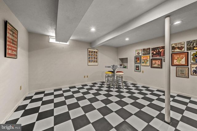 7802 WINCANTON CT, Falls Church, VA 22043