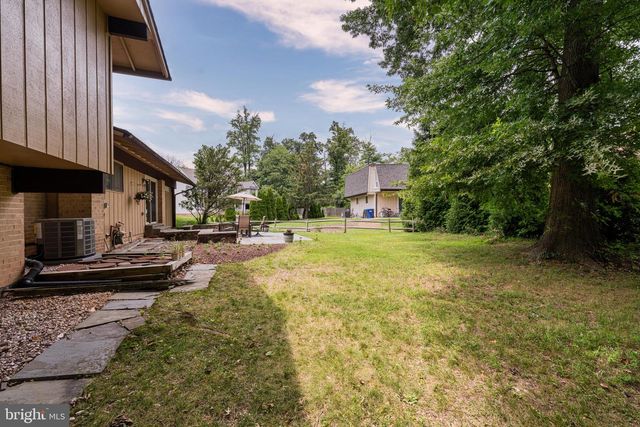 7802 WINCANTON CT, Falls Church, VA 22043