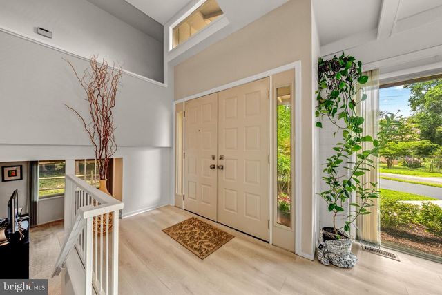 7802 WINCANTON CT, Falls Church, VA 22043