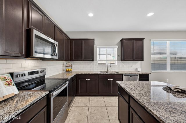 5237 W ALTA MESA Avenue, Laveen, AZ 85339