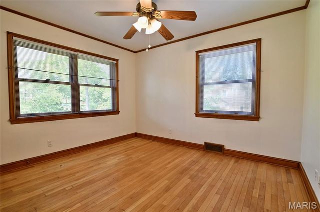 48 Webster Woods Drive, Webster Groves, MO 63119