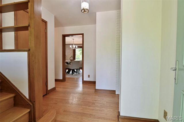 48 Webster Woods Drive, Webster Groves, MO 63119