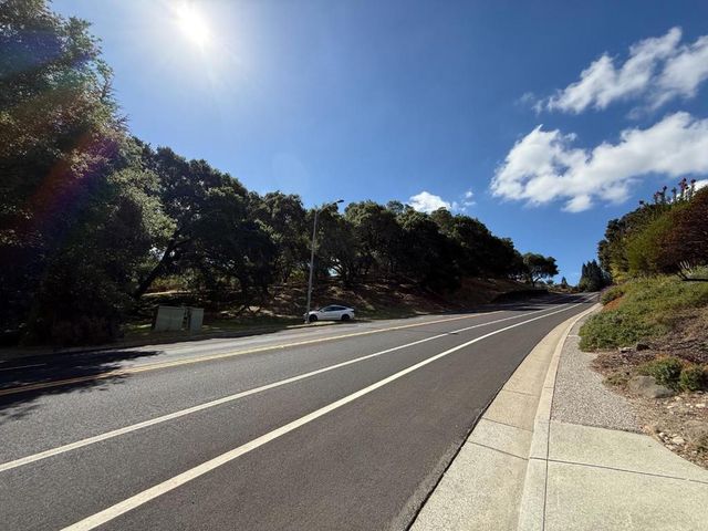 1920 Mantelli Drive, Gilroy, CA 95020