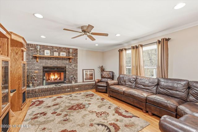 5 Mccaffery Road, Manalapan, NJ 07726