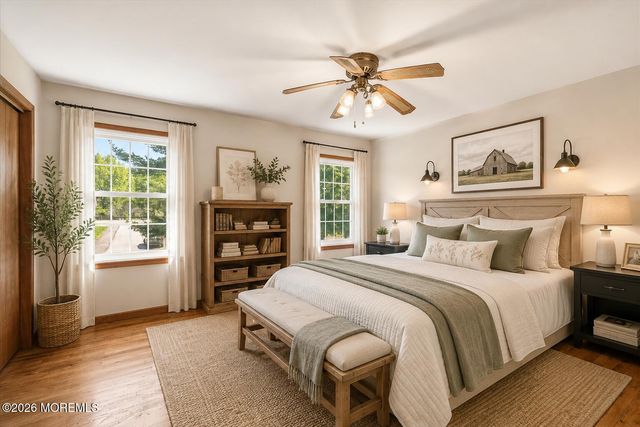 5 Mccaffery Road, Manalapan, NJ 07726