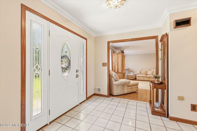 5 Mccaffery Road, Manalapan, NJ 07726