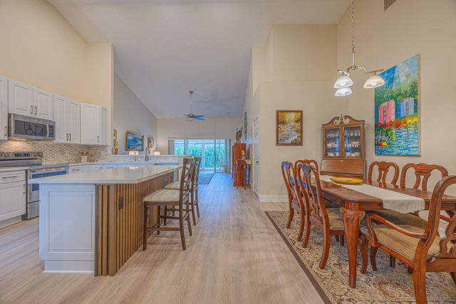 2727 Quaking Leaf Lane, Boynton Beach, FL 33436