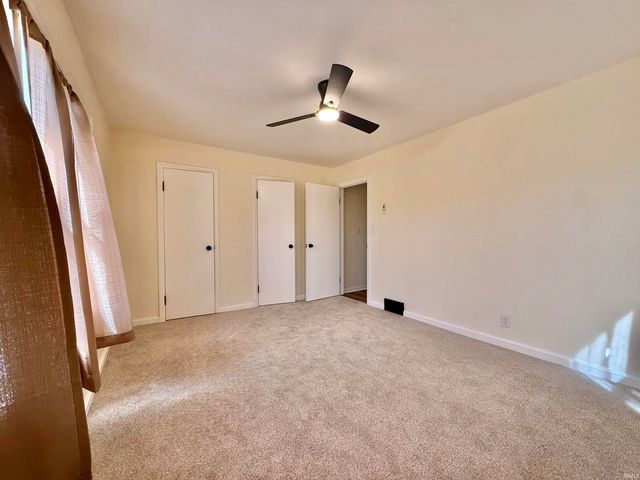 1923 N Weinbach Avenue, Evansville, IN 47711