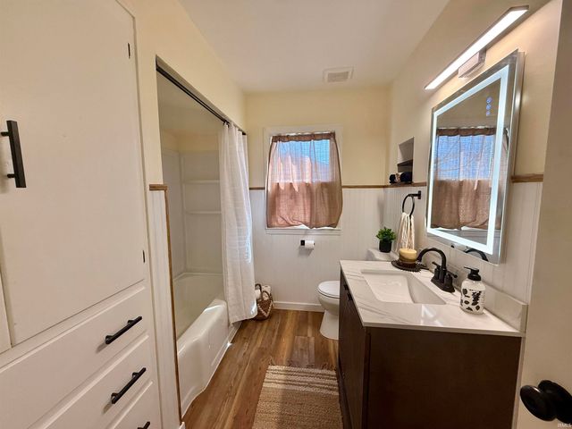 1923 N Weinbach Avenue, Evansville, IN 47711