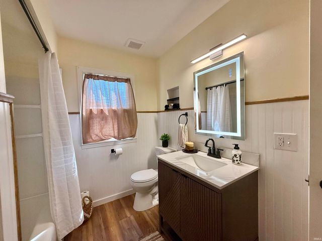 1923 N Weinbach Avenue, Evansville, IN 47711