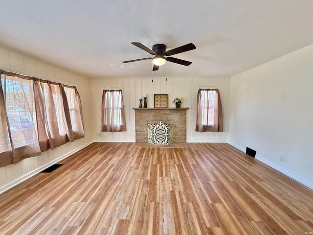 1923 N Weinbach Avenue, Evansville, IN 47711