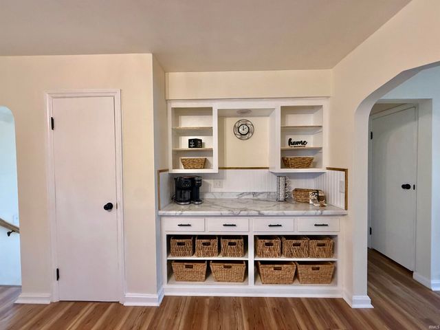 1923 N Weinbach Avenue, Evansville, IN 47711