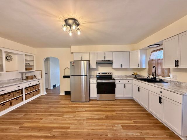 1923 N Weinbach Avenue, Evansville, IN 47711