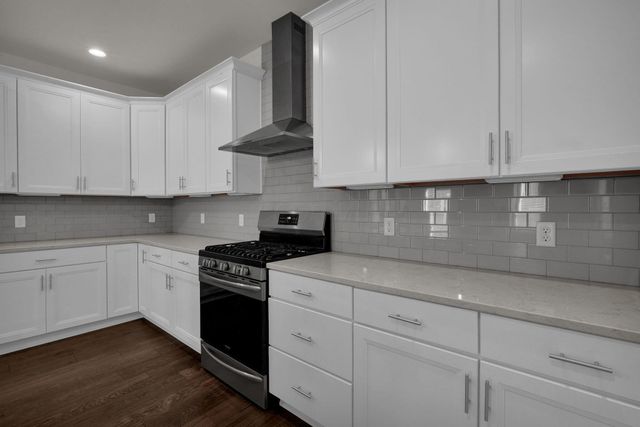 7678 Gateway Boulevard, Powell, OH 43065