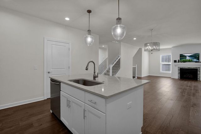 7678 Gateway Boulevard, Powell, OH 43065