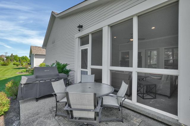 7678 Gateway Boulevard, Powell, OH 43065