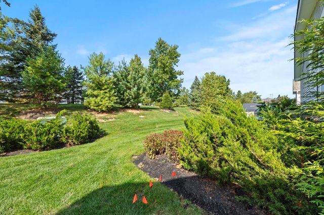 7678 Gateway Boulevard, Powell, OH 43065