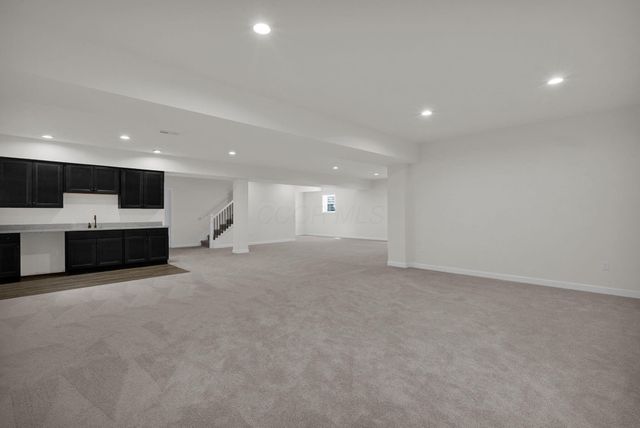 7678 Gateway Boulevard, Powell, OH 43065