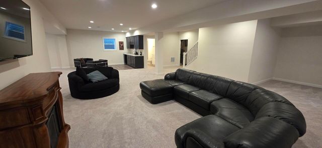 7678 Gateway Boulevard, Powell, OH 43065