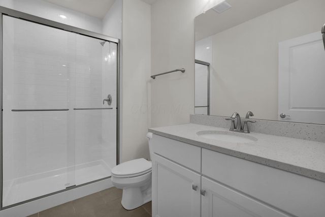 7678 Gateway Boulevard, Powell, OH 43065