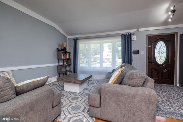 109 SURREY RD, Voorhees, NJ 08043
