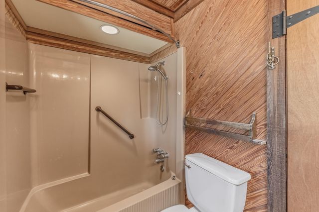 179 Main Street, Huntsville, TX 77340