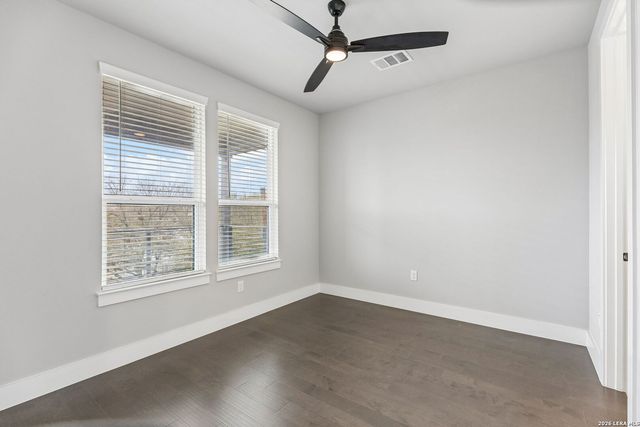 1423 S Presa St Unit 102, San Antonio, TX 78210