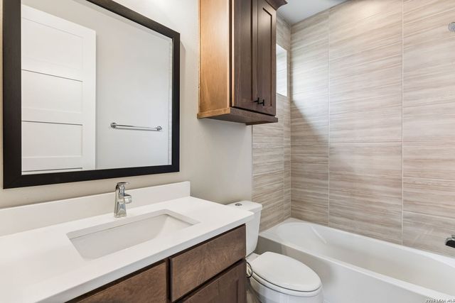 1423 S Presa St Unit 102, San Antonio, TX 78210