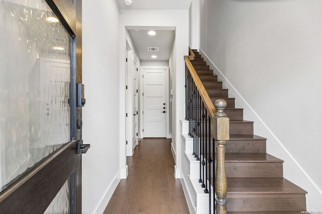 1423 S Presa St Unit 102, San Antonio, TX 78210